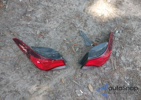 2014 Hyundai Elantra Limited from USA, damaged, VIN 5NPDH4AE3EH485174